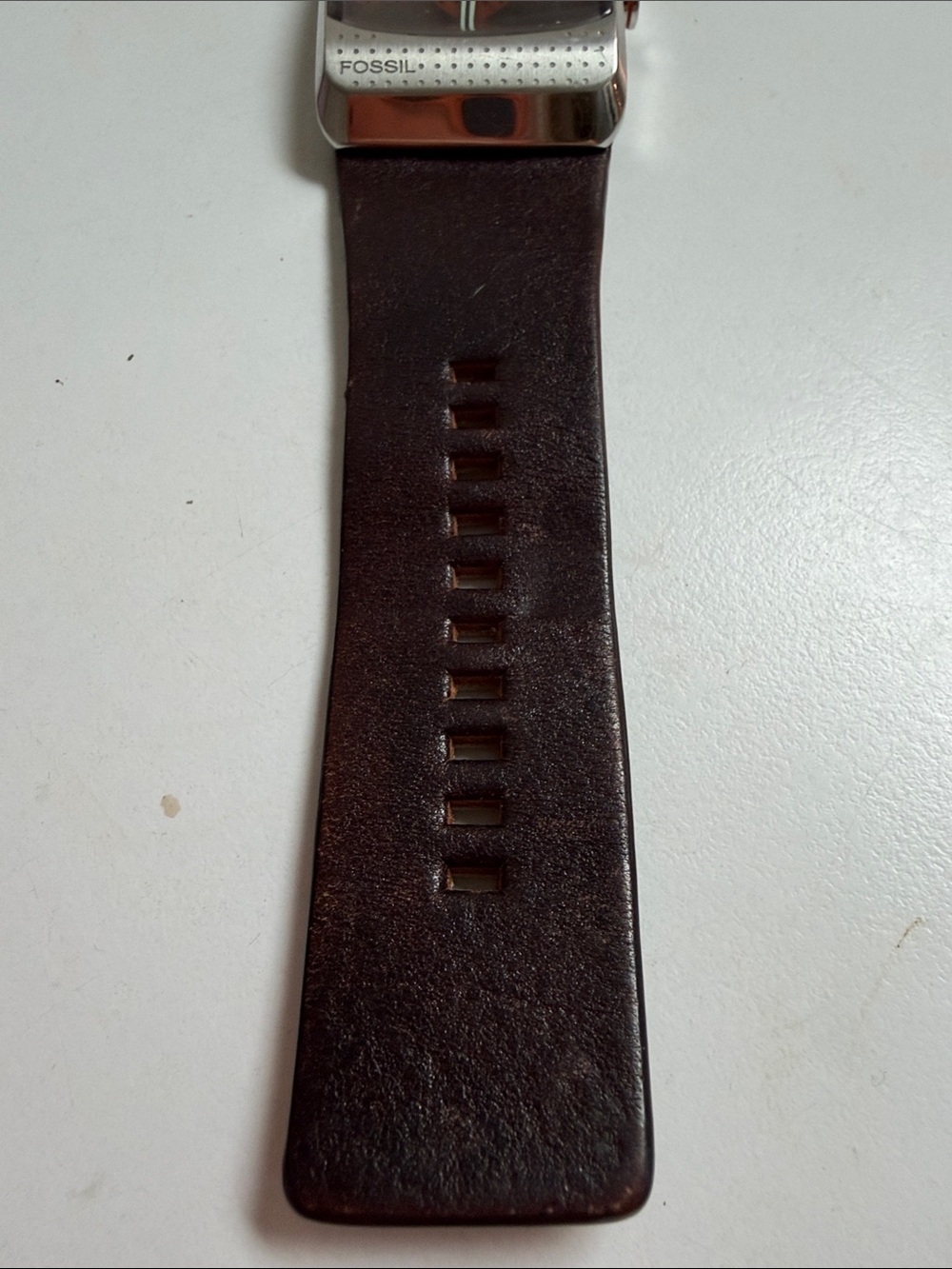 Fossil BrownJR9389 Leather Strap Watch with Orange Accents needs battery - Picture 7 of 7